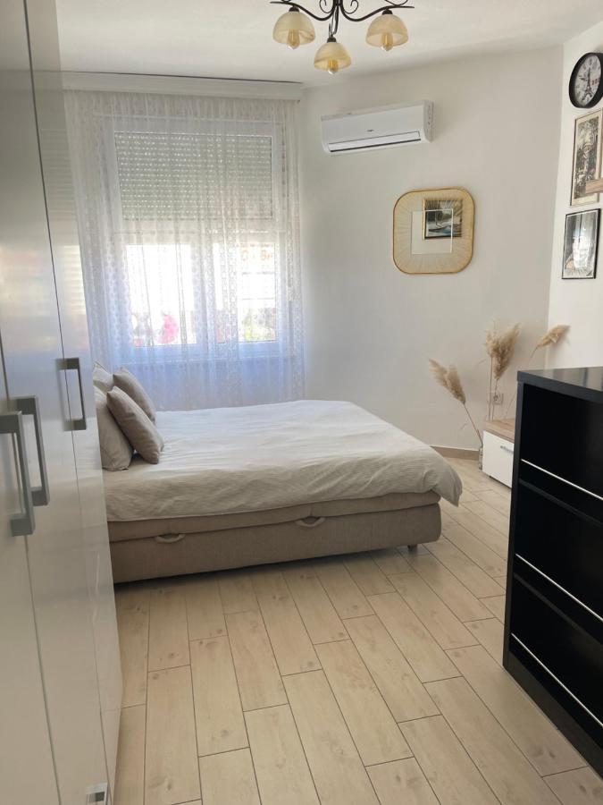 Appartamento Elena Palit Esterno foto